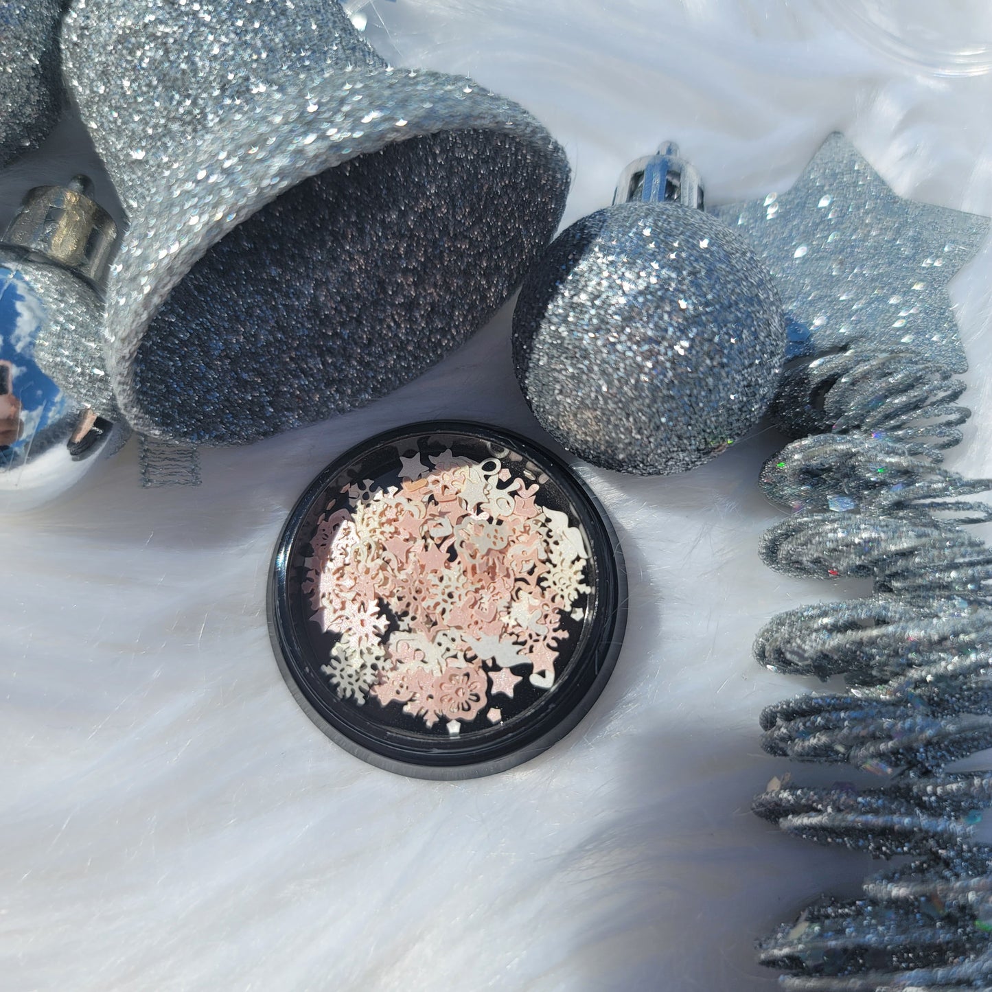 Pink Snowflakes decorations